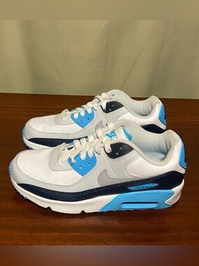 Nike Air Max 90 White Baltic Blue Armory Navy Wolf Grey GS size 5Y